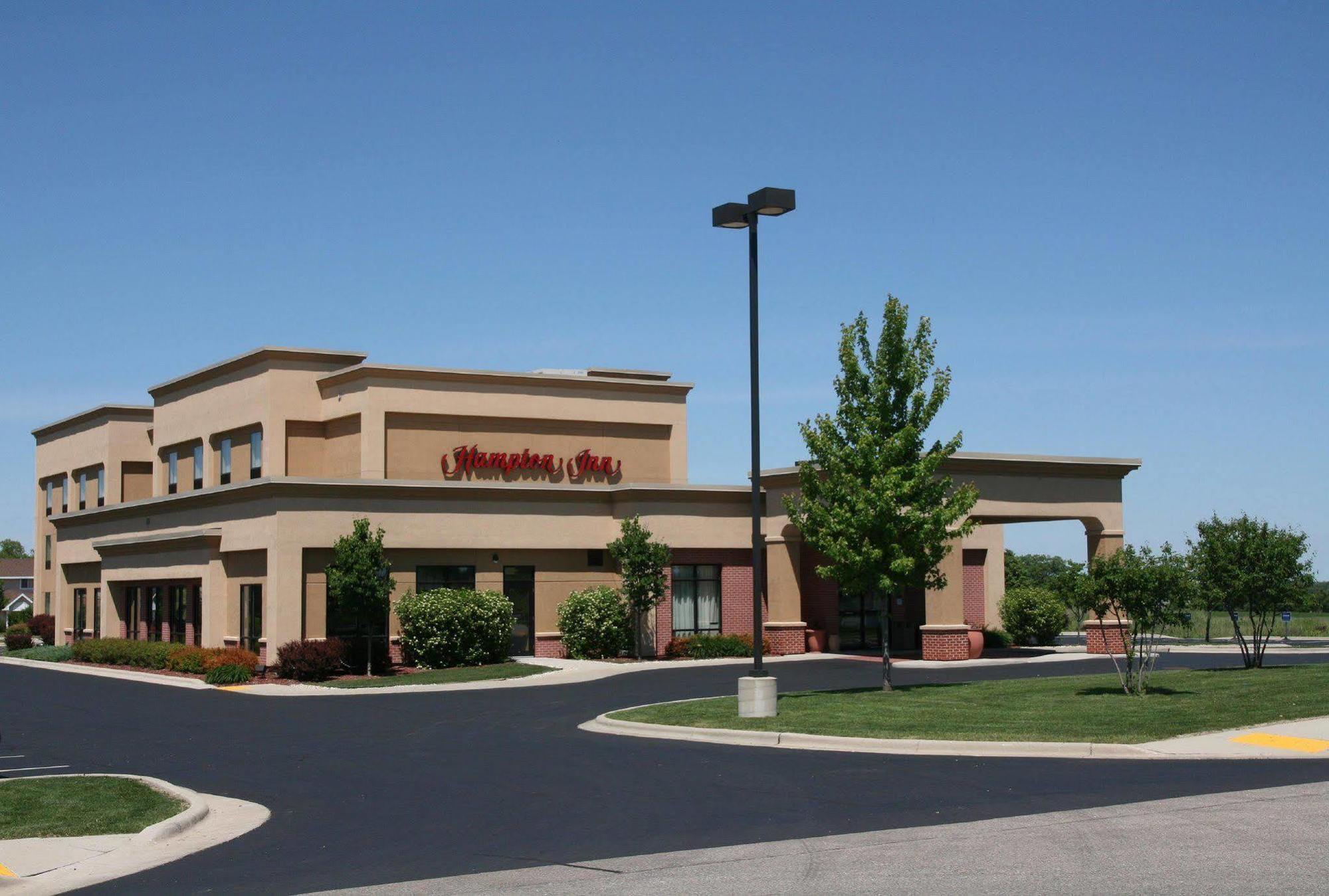 Hampton Inn Elkhorn Lake Geneva Area Extérieur photo